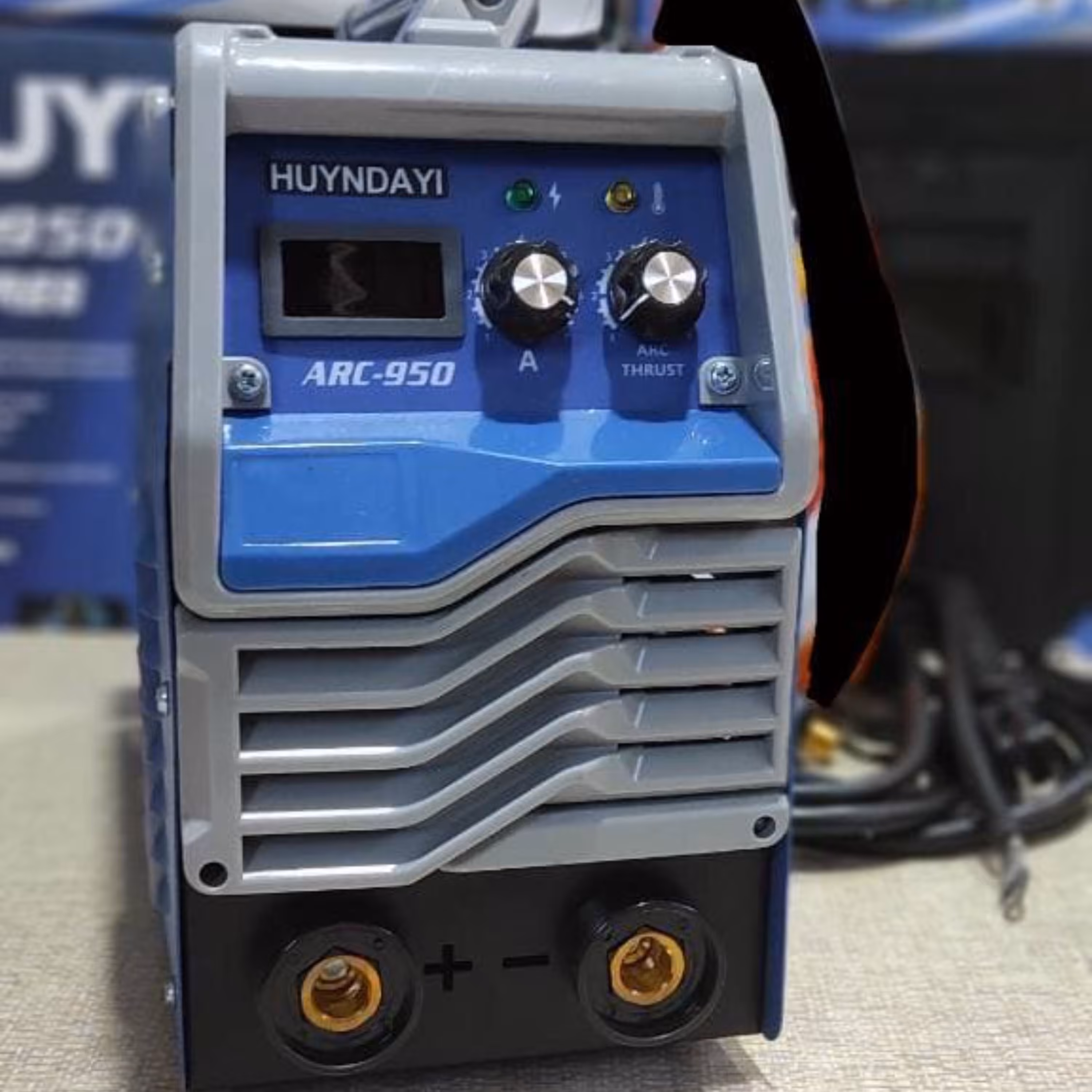 دستگاه جوش هیوندا 200 آمپر همراه پک