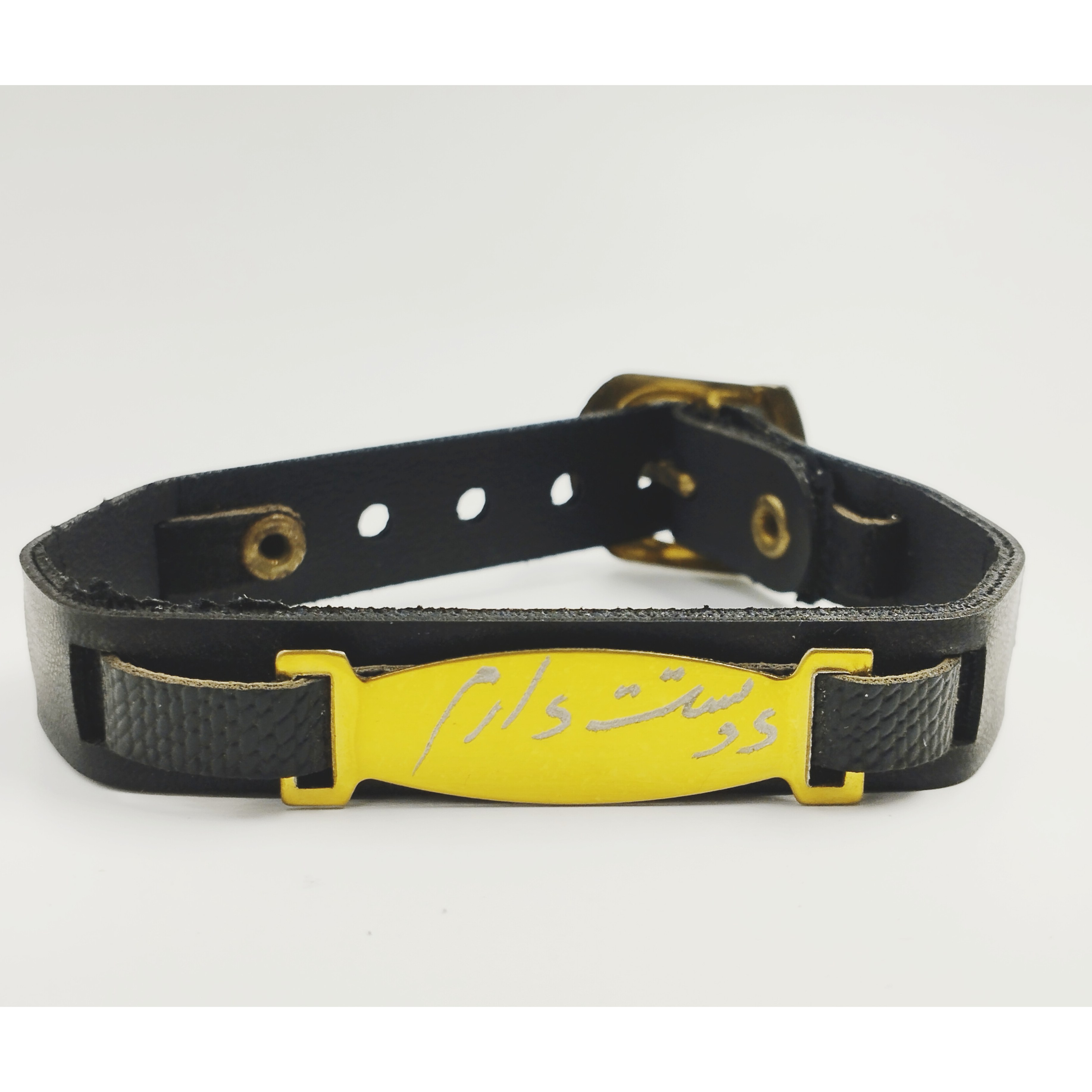 دستبند چرم با پلاک دوست دارم