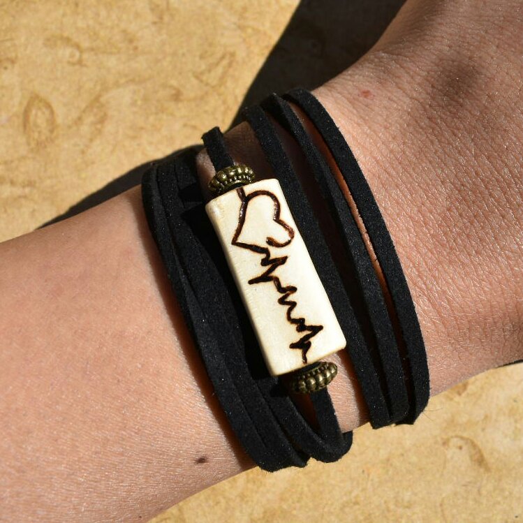 دستبند ضربان عشق