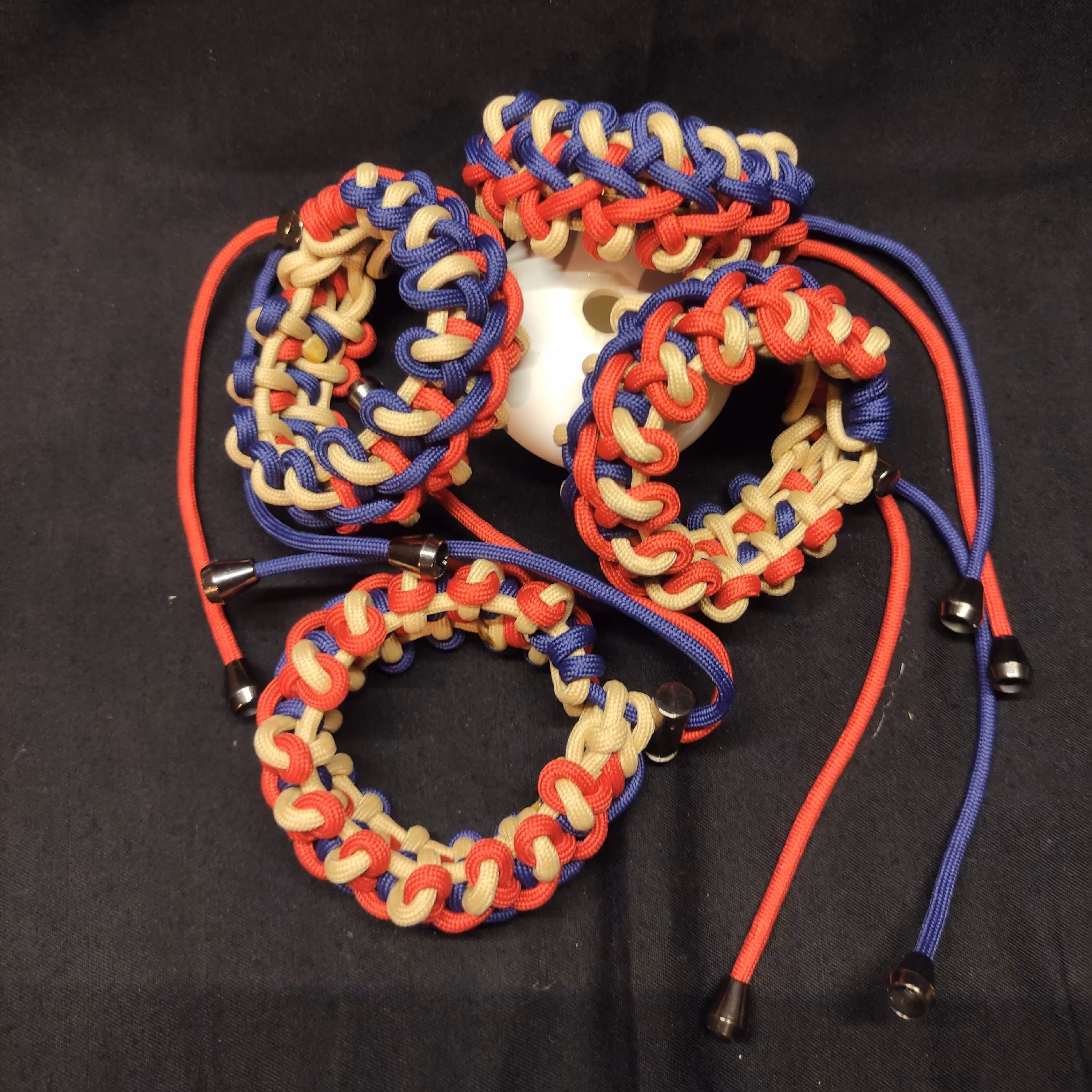 دستبند پاراکورد.