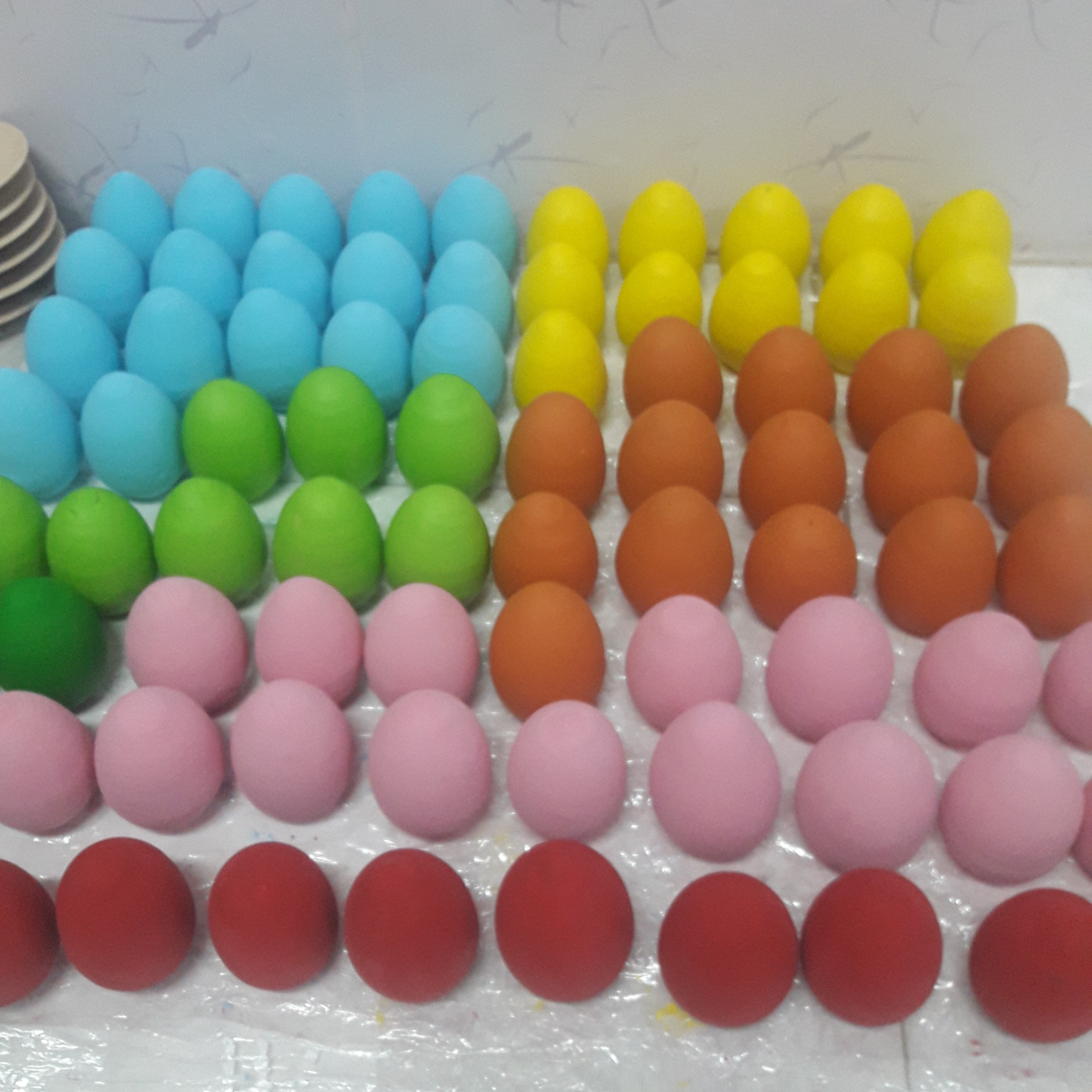 تخم مرغ سفالی رنگی ساده