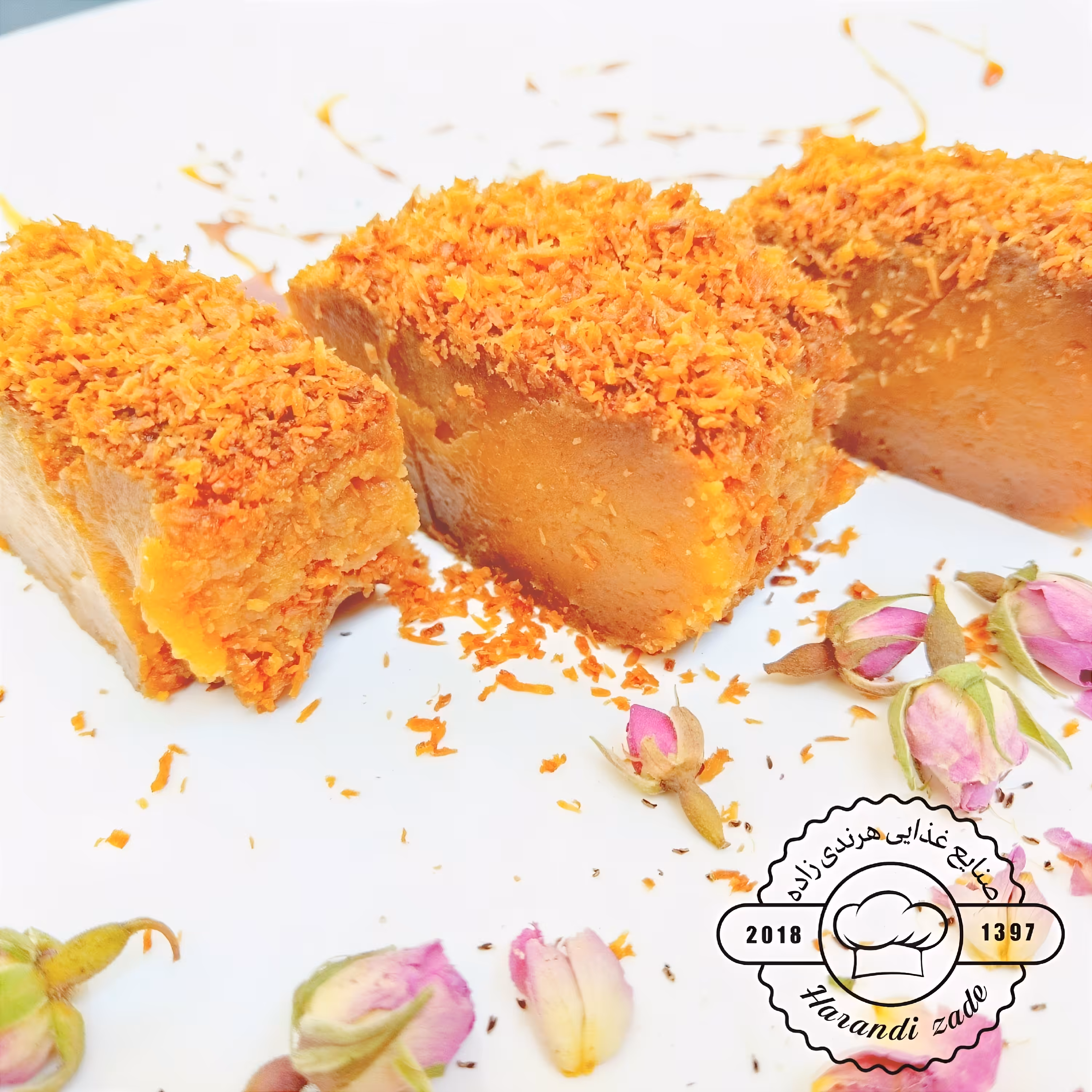 حلوا دهین عربی 1 کیلویی با روغن حیوانی و  مغز  گردو حلوا عربی دهین دهینه حلاوه الدهینه شیرینی عربی