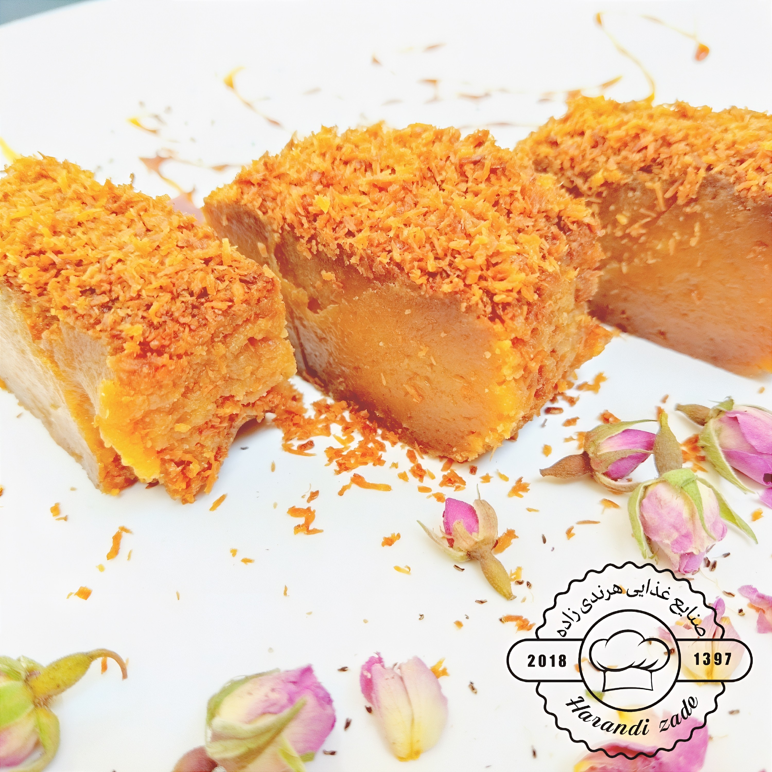 حلوا دهین عربی 1 کیلویی با روغن حیوانی و  مغز  گردو حلوا عربی دهین دهینه حلاوه الدهینه شیرینی عربی