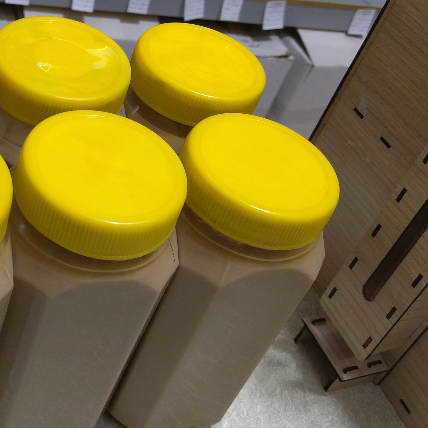 ارده درجه یک چهار کیلویی 