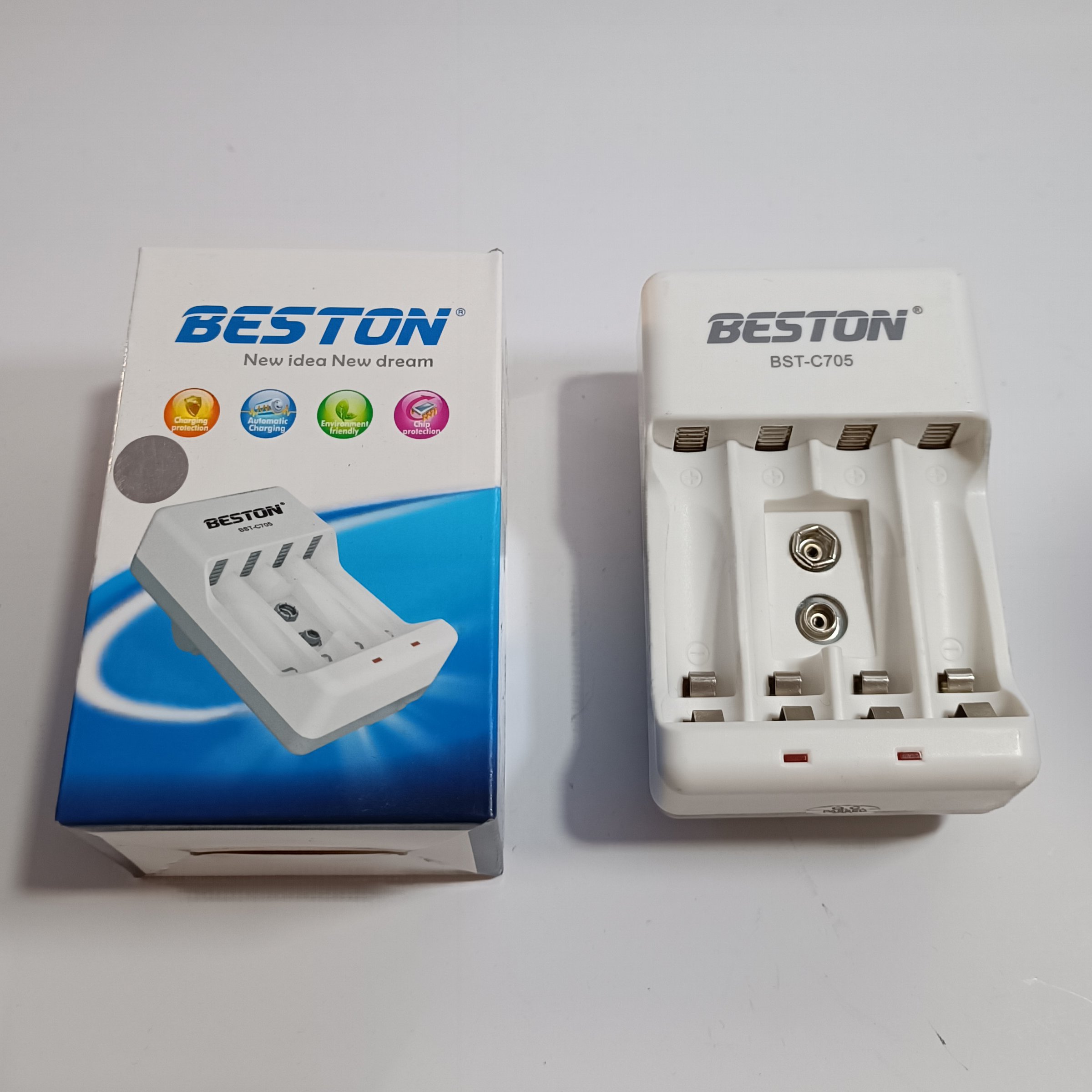 شارژر باطری 4 تایی سه کاره باتری قلمی و نیم قلم و کتابی