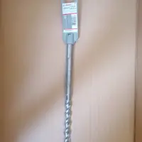 مته 4شیار 4الماسه برند Bosch سایز 18میلی‌متر طول 34سانتی‌متر 