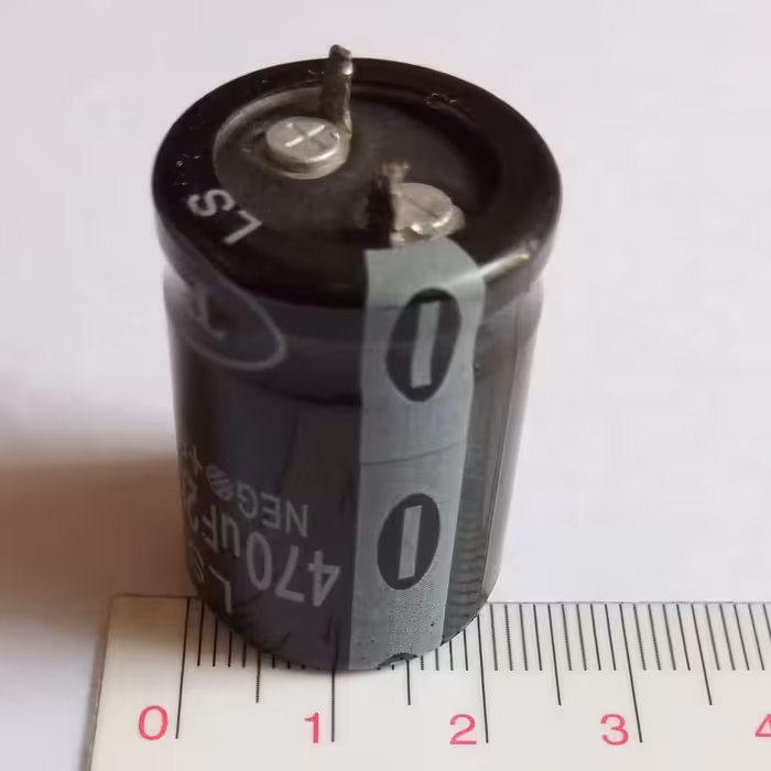خازن الکترولیتی  470UF-200V  مارک TL  با توان حرارتی 85 درجه سانتیگراد اصل