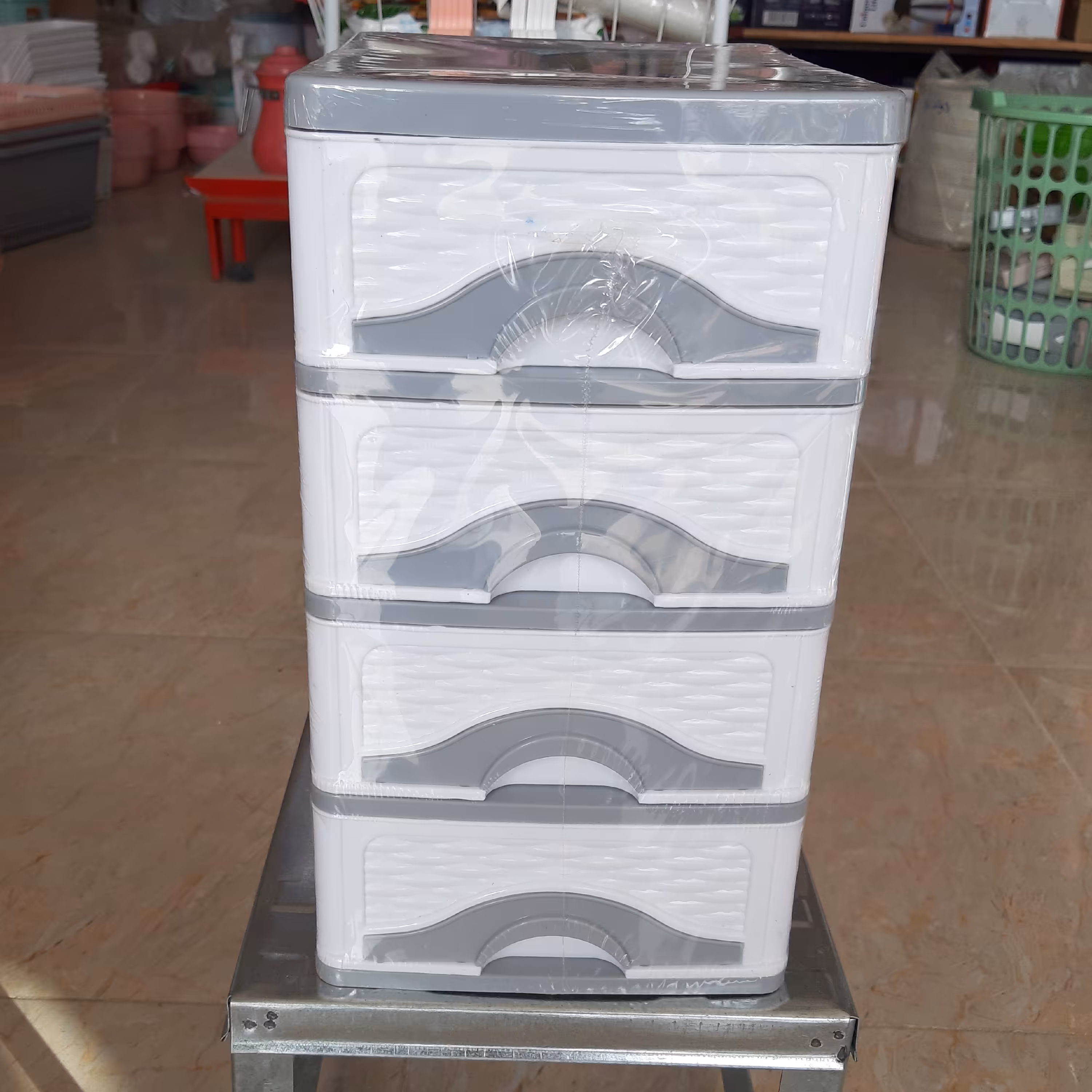 فایل 4 کشویی