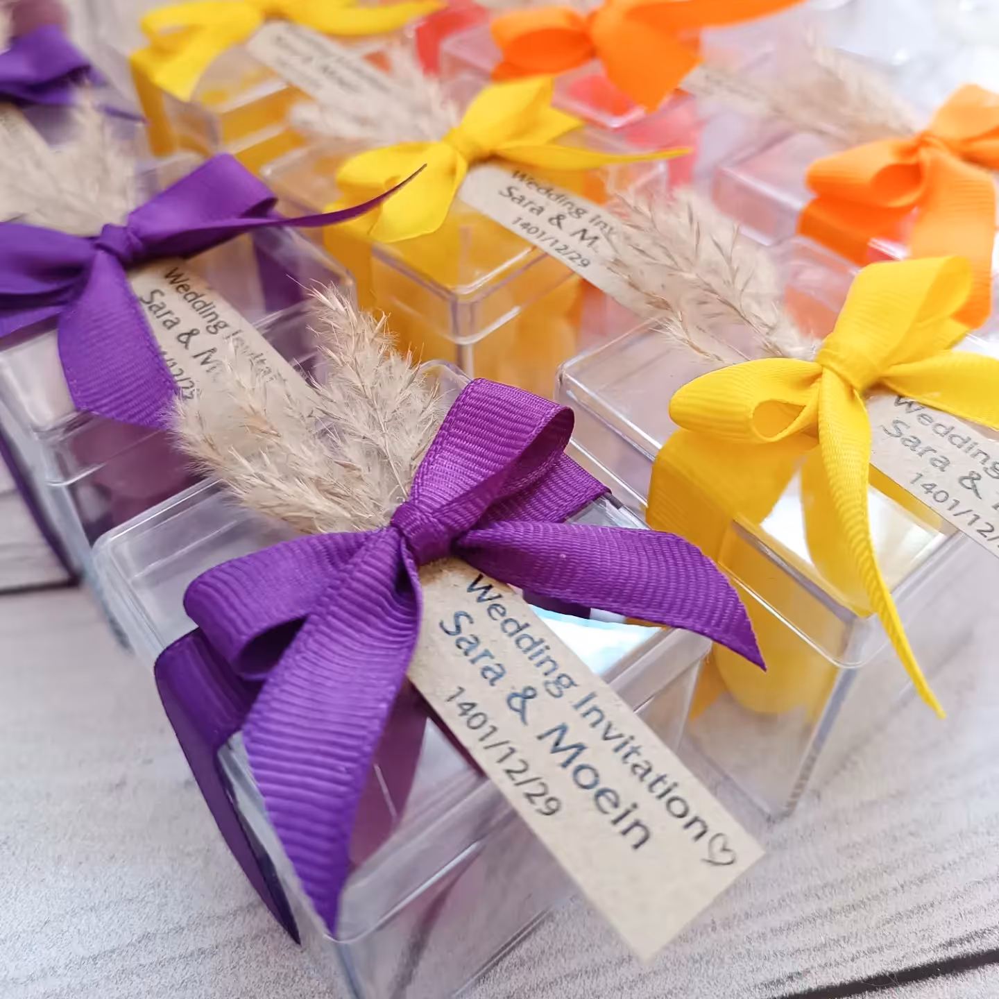 گیفت باکس پلکسی با شمع روبیک