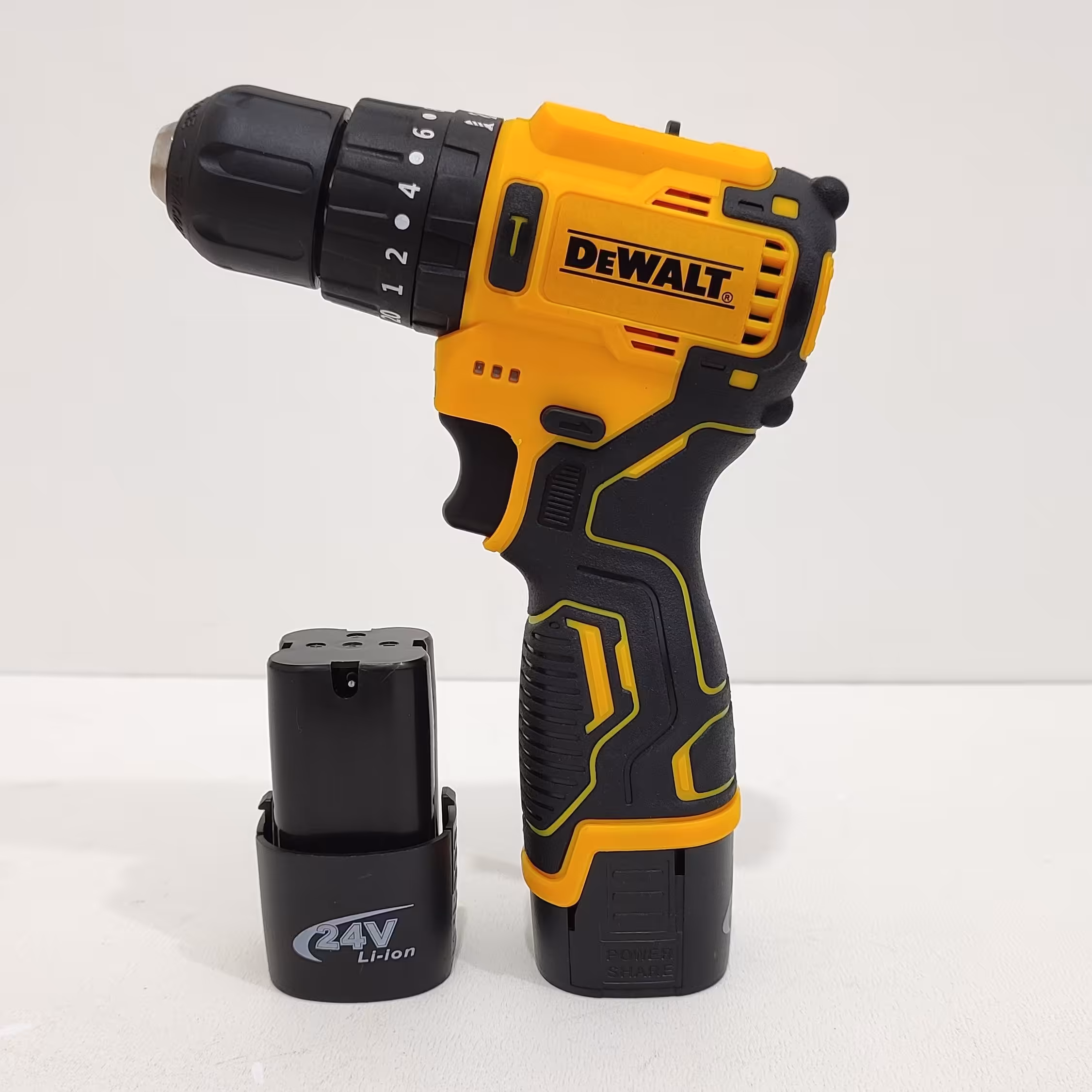 دریل شارژی 24 ولت دیوالت موتور براشلس مدل DEWALT-24