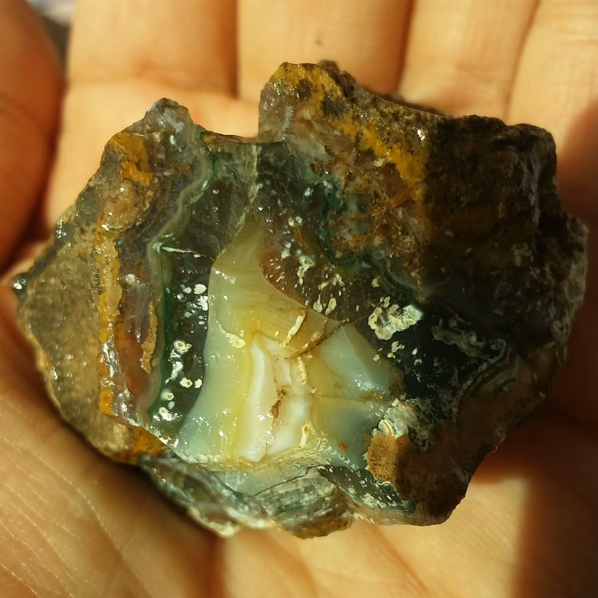 سنگ راف عقیق سلیمانی رنگی محشششر 100درصد طبیعی