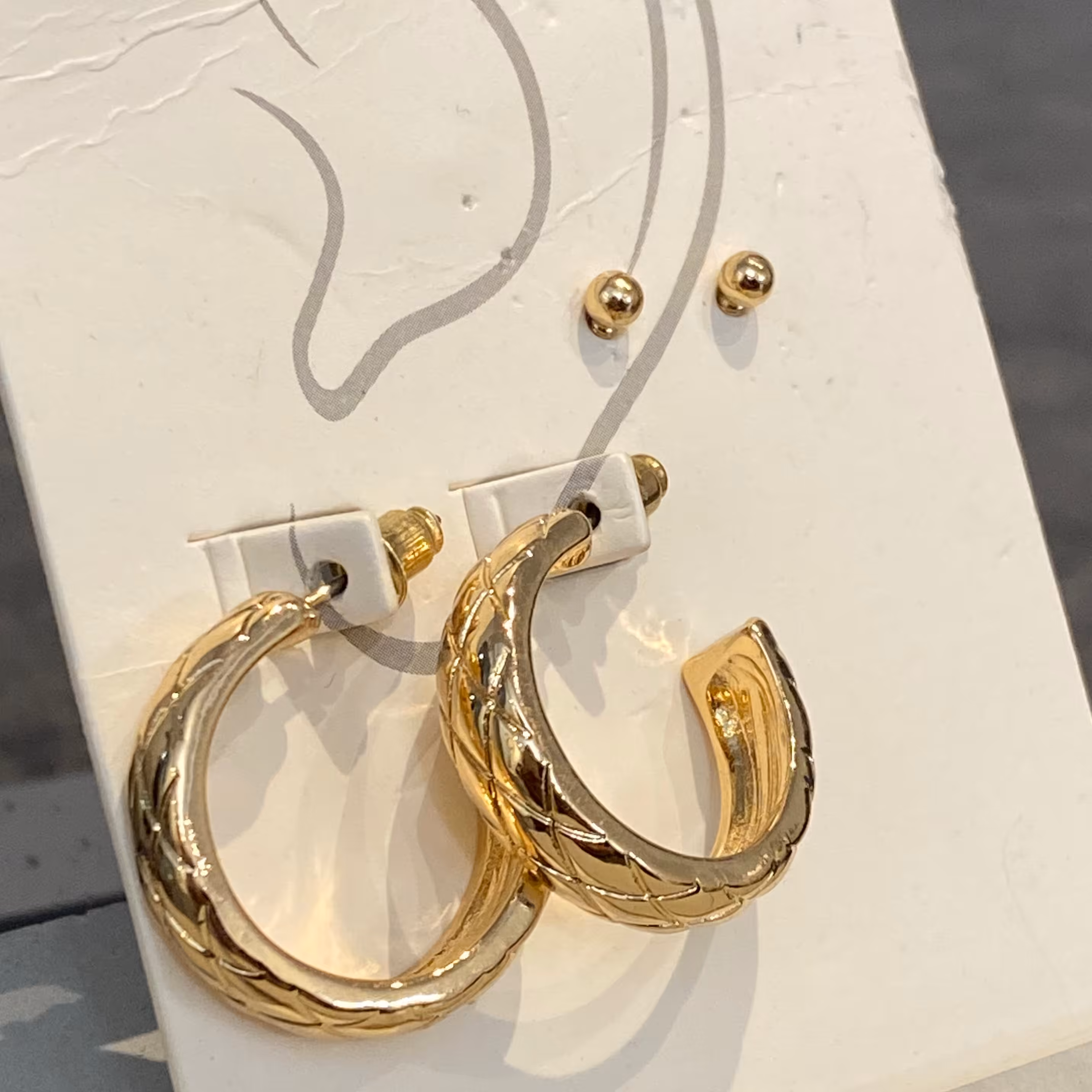 پک گوشواره میخی دخترانه ترند بدلیجات جذاب در گوش زیورالات مناسب کادو تولد کد654