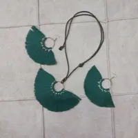 ست گوشواره و گردنبند مکرومه بافی
