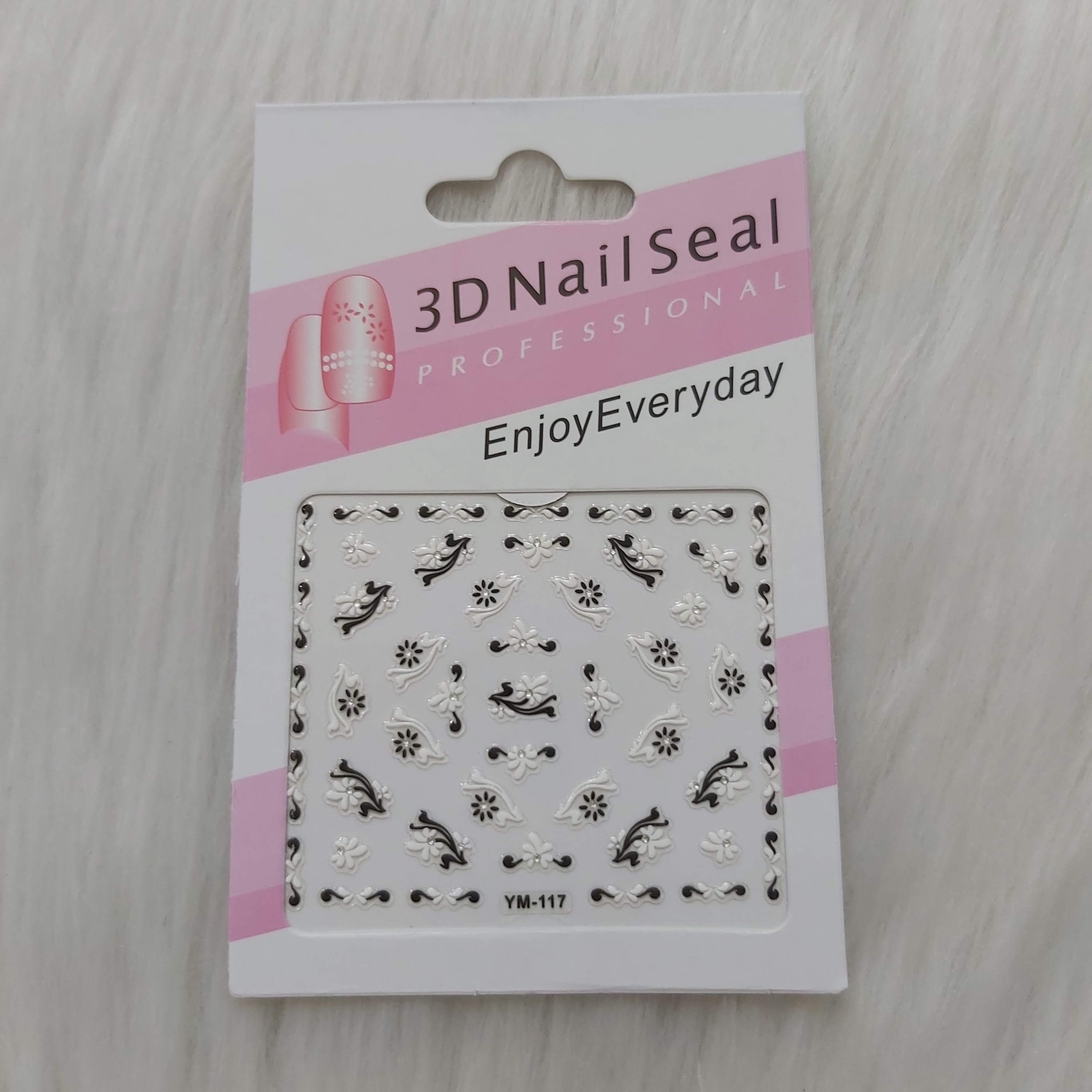 استیکر طراحی ناخن مدل مشکی طرح گل کد naiB110