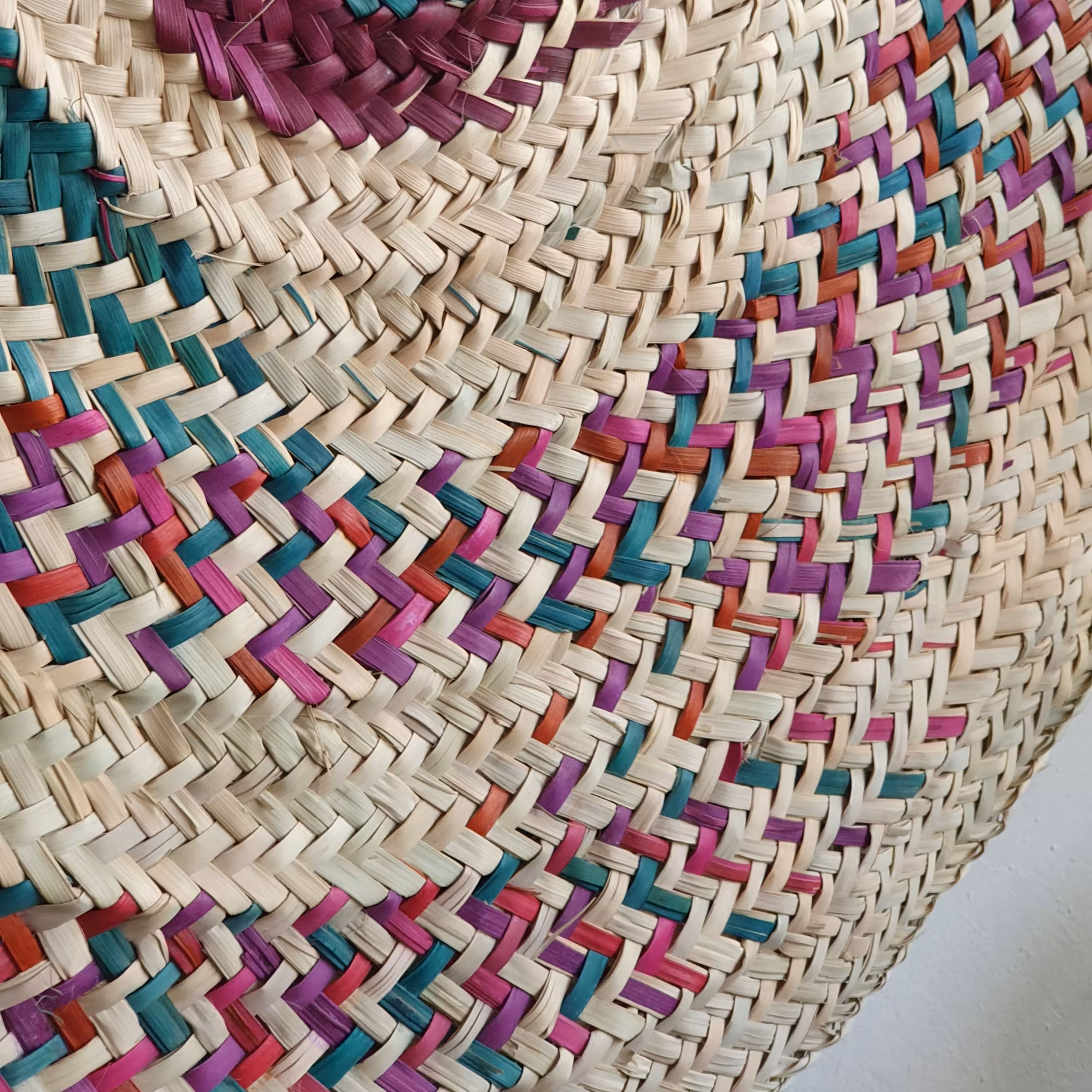 سفره حصیری رنگی طرح شلاله - ساخته شده از برگ نخل  سایز80 سانتی از برند اسپند