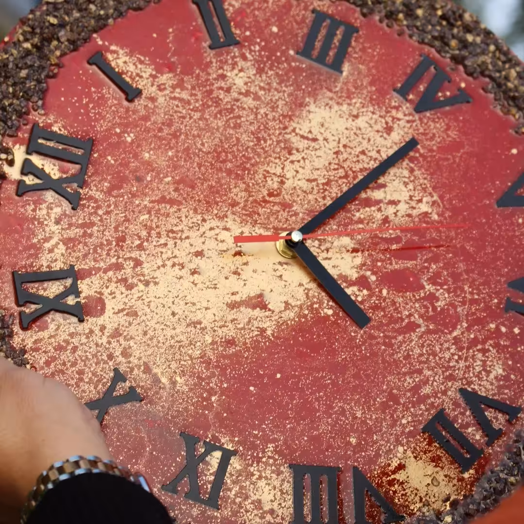 ساعت‌رزین‌ گرد‌