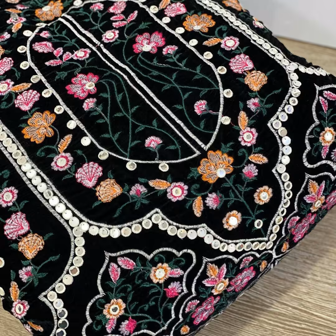 پارچه مخمل هندی سوزن دوزی شده طرح هفت آسمان 