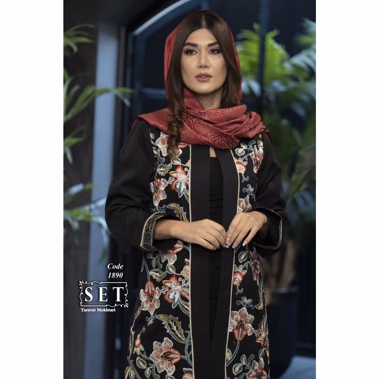 مانتو مجلسی مدل کرشمه رنگ مشکی زرشکی کد 1890 برند SET