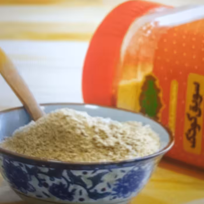 سویق محصول جدید از حلیمه بانو یک خوراکی مفید برای کودکان و بزرگسالان در بسته بندی های 300 و 500 گرمی