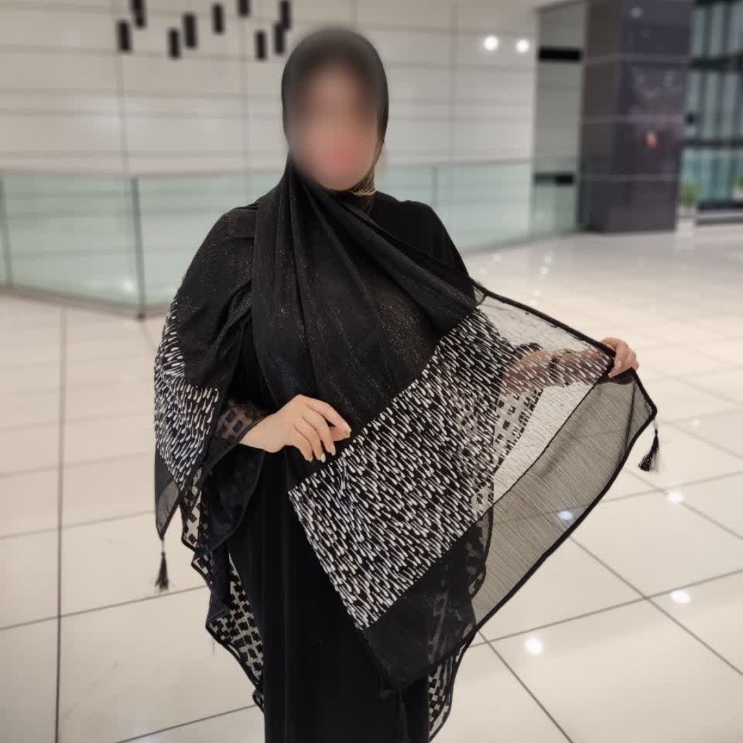 شال شاین دانتل دار مجلسی دور گان دوزی کیفیت بی نظیر تک رنگ وطرح بندی انتخابی وارداتی