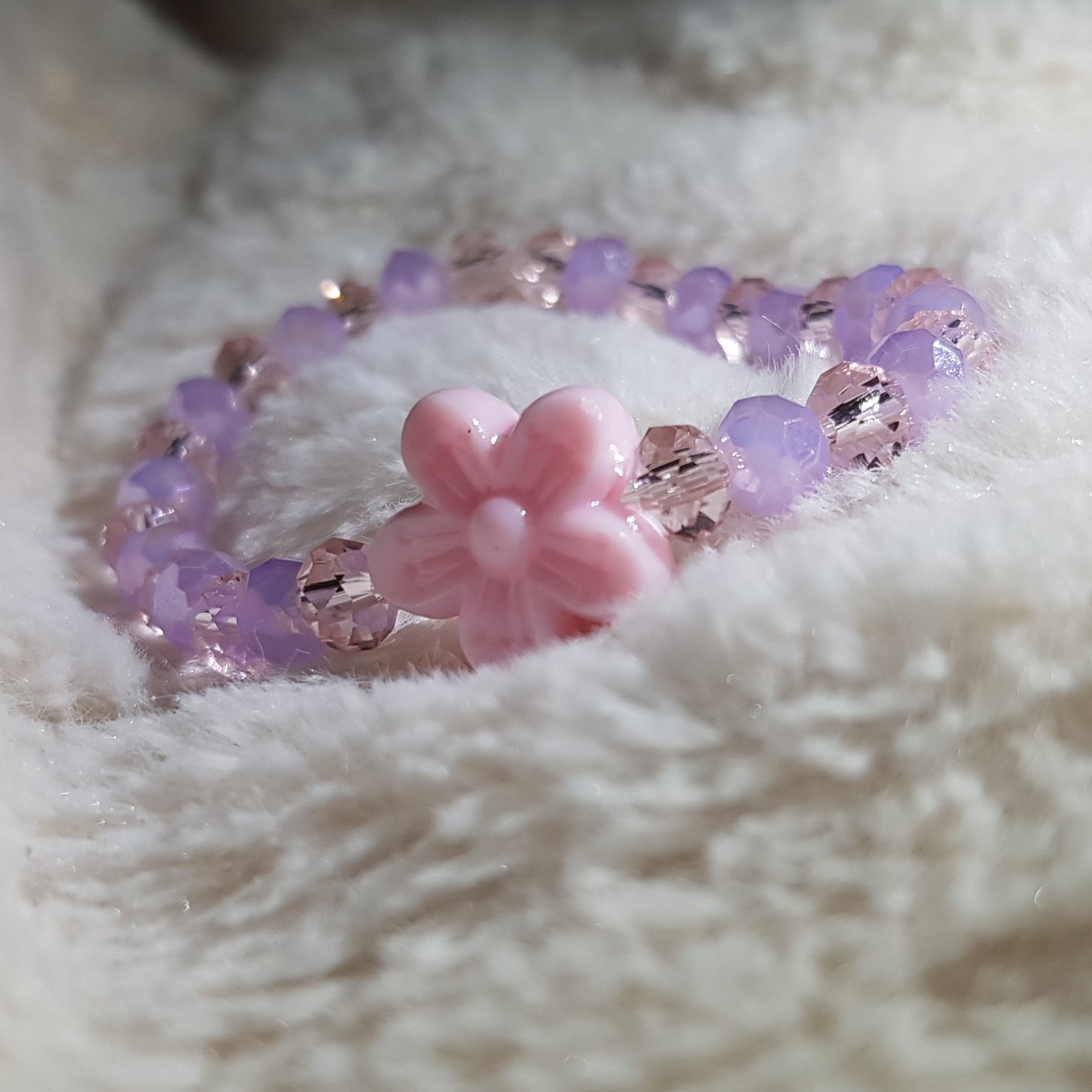 دستبند گلدار بنفش