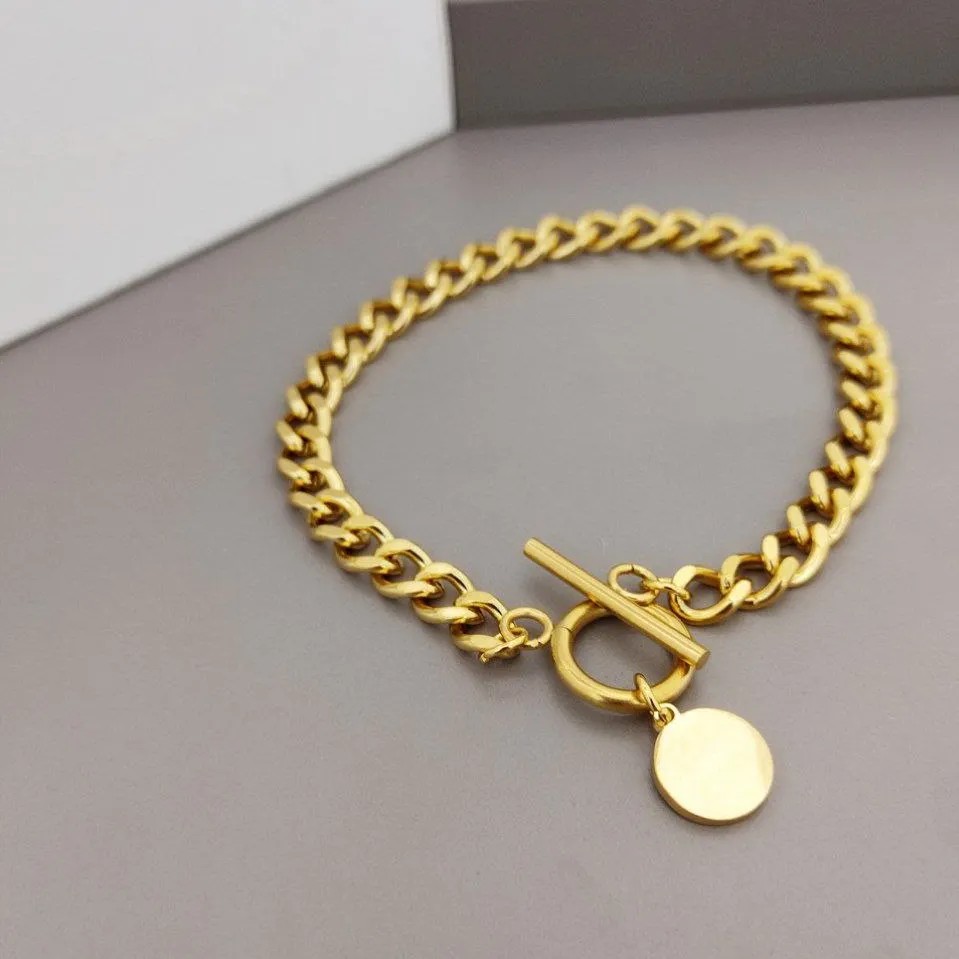 دستبند کارتیر قفل تی