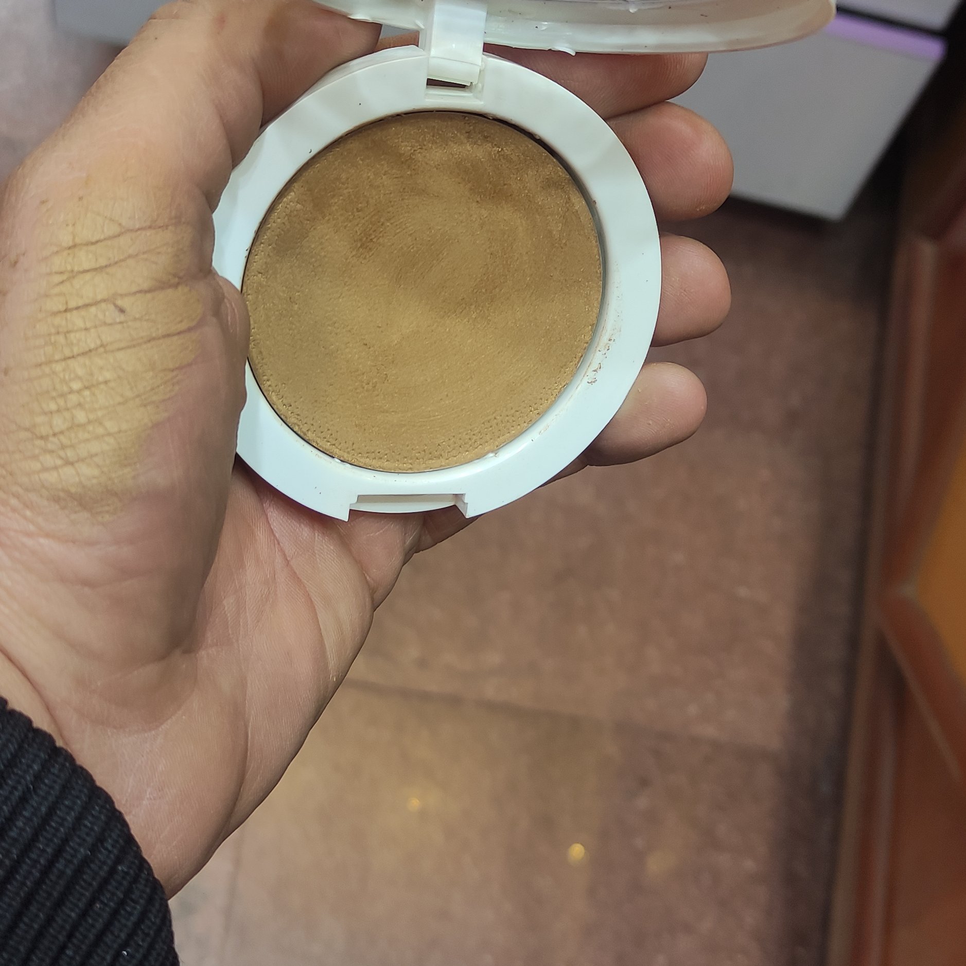 رژگونه طلایی تیره ارنوس شماره 29