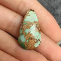 سنگ نیشابوری اصل در سایز متوسط رو به بزرگ معدنی باکیفیت 