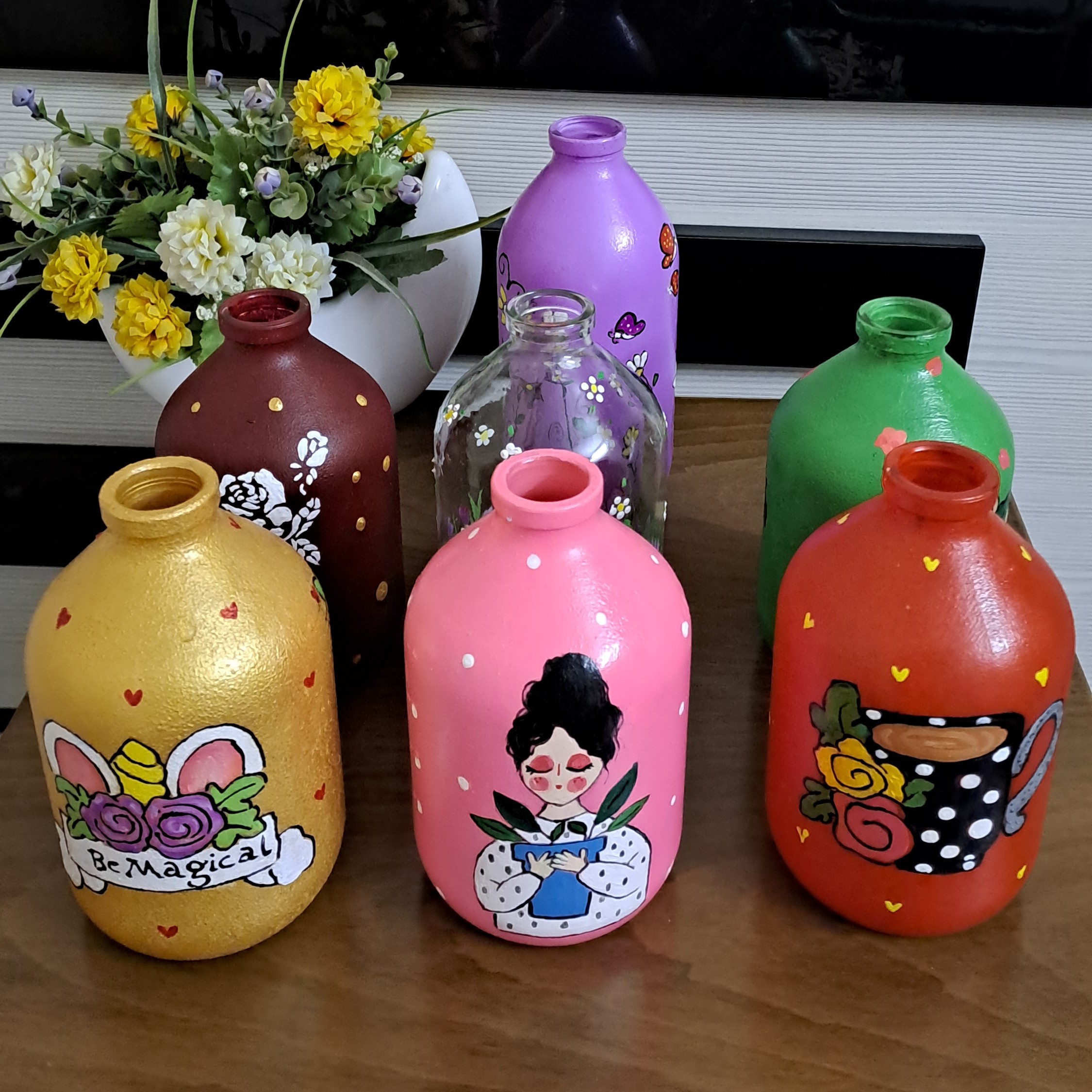 گلدان رنگی شیشه ای