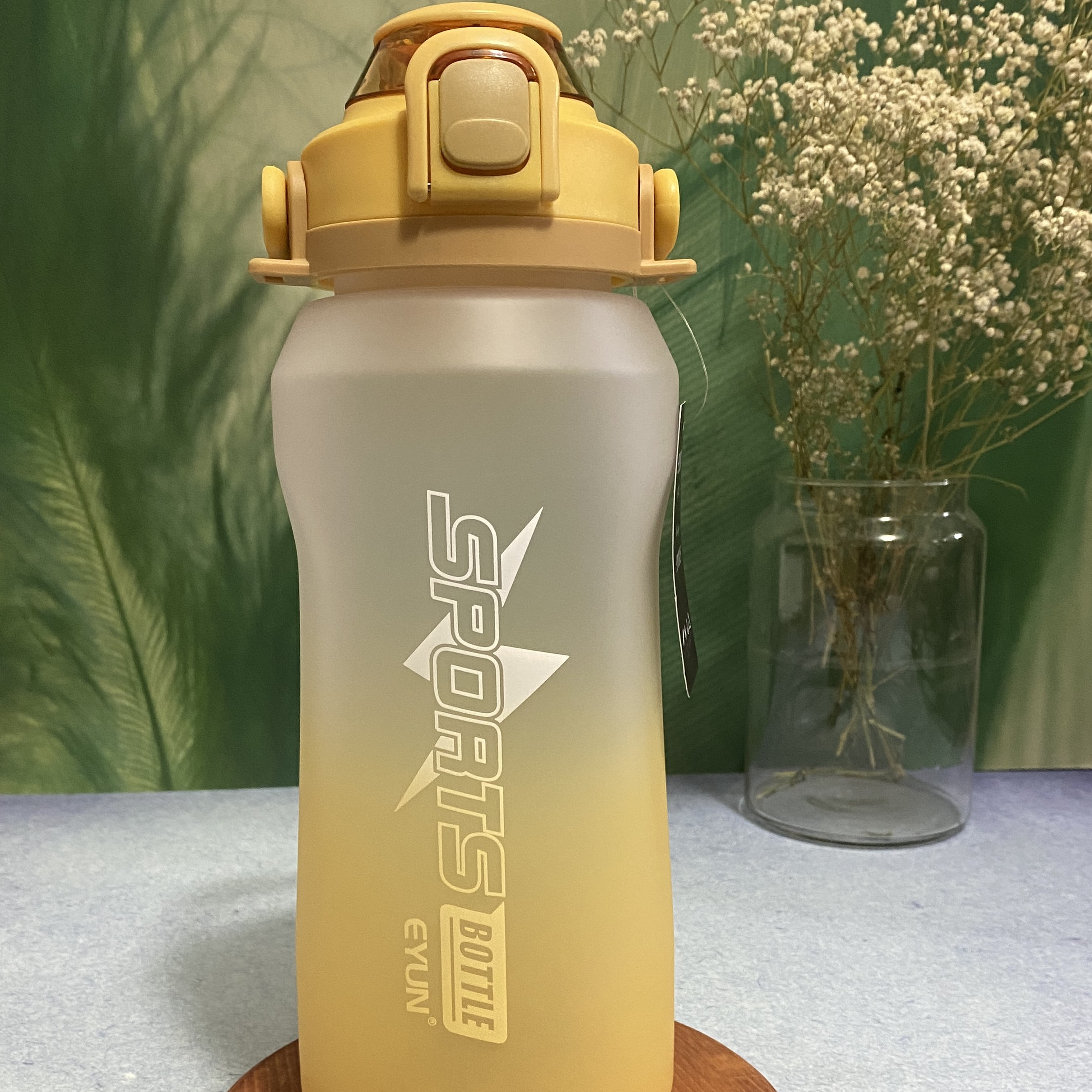 قمقمه مدل Sports bottle گنجایش 2 لیتر رنگ زرد کد1