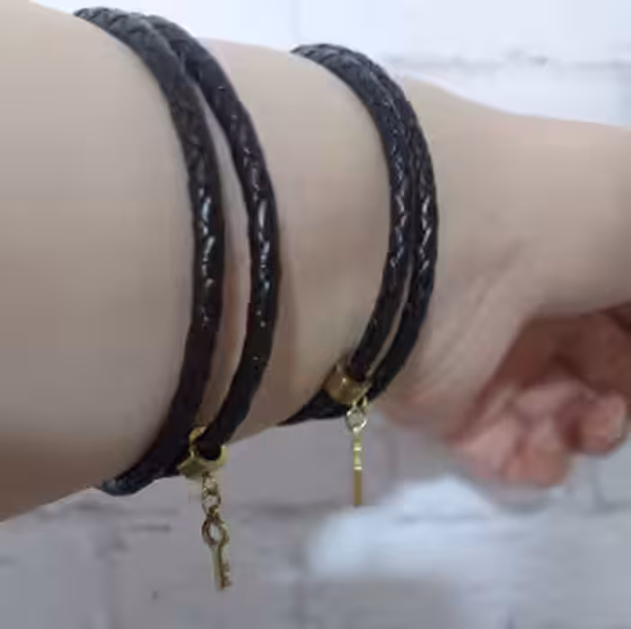 ست دستبند ولنتاین (ست دوستی) طرح قفل و کلید همراه با جعبه مقوایی