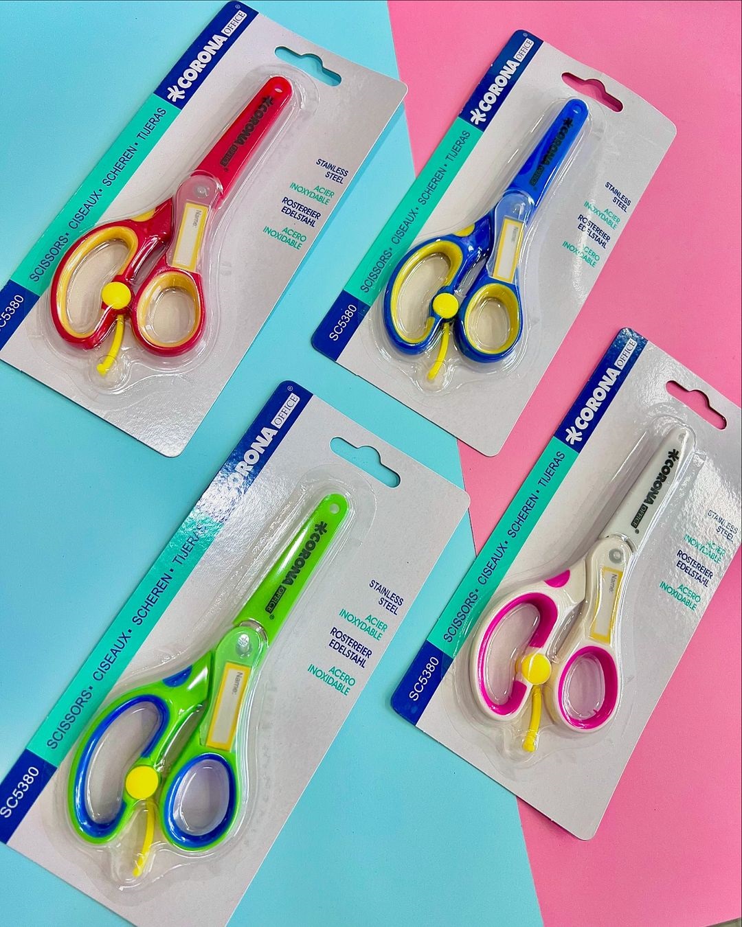 قیچی غلاف دار و دارای جای اسم کرونا