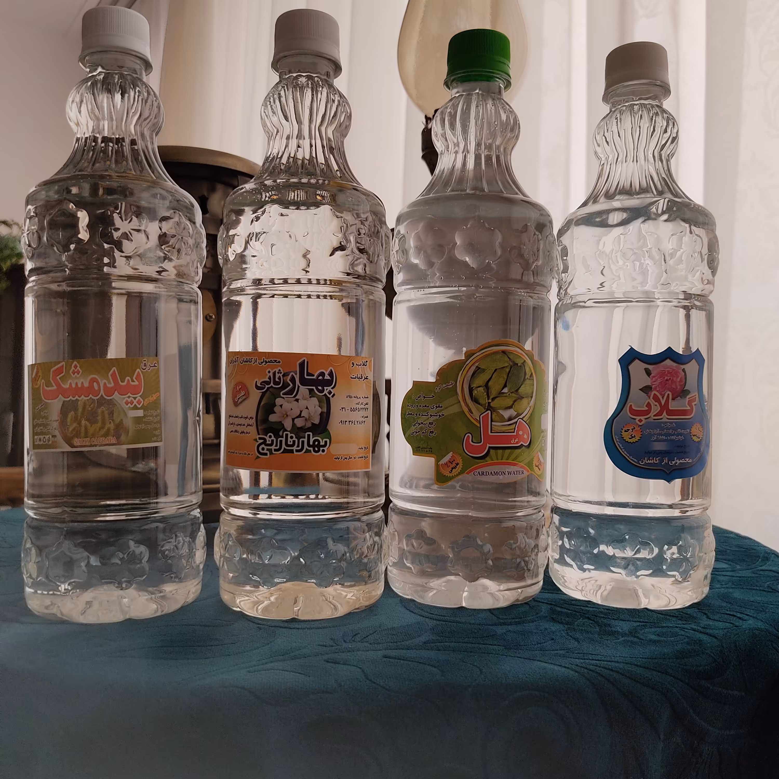 پک عرق های بیدمشک و بهار نارنج و نعناع و گلاب، از هر کدام 1 لیتری ( ارسال رایگان)