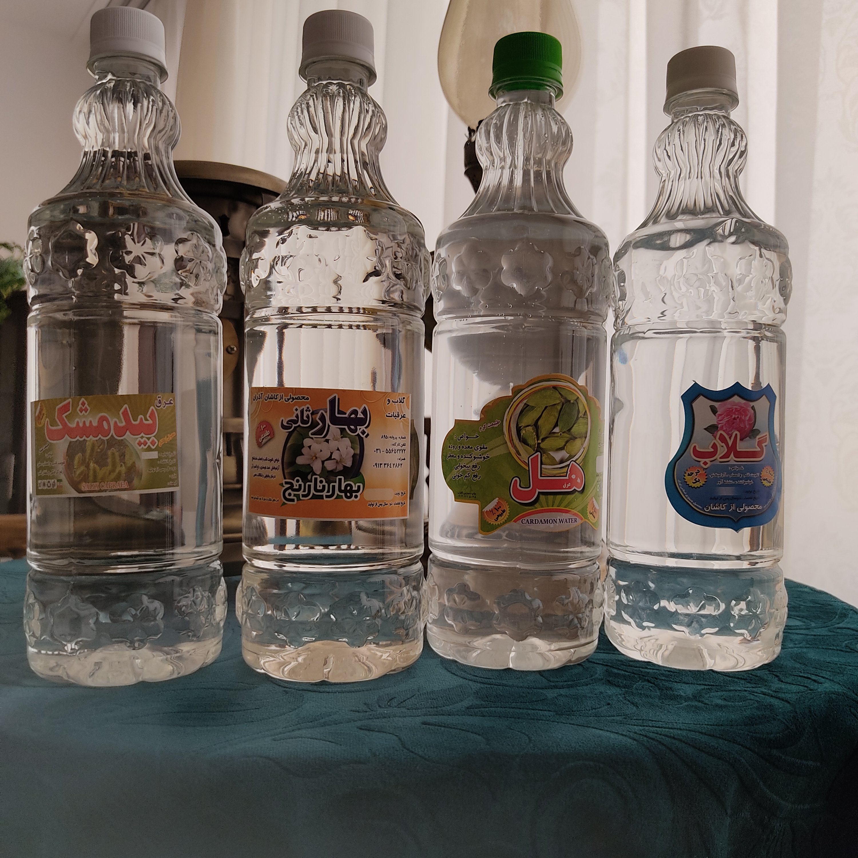 پک عرق های بیدمشک و بهار نارنج و نعناع و گلاب، از هر کدام 1 لیتری ( ارسال رایگان)