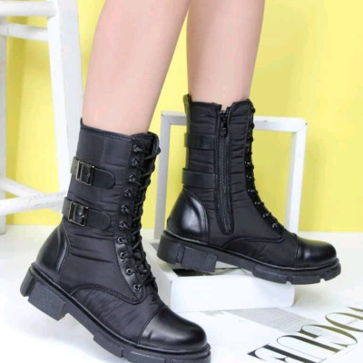 نیمبوت کاپشنی