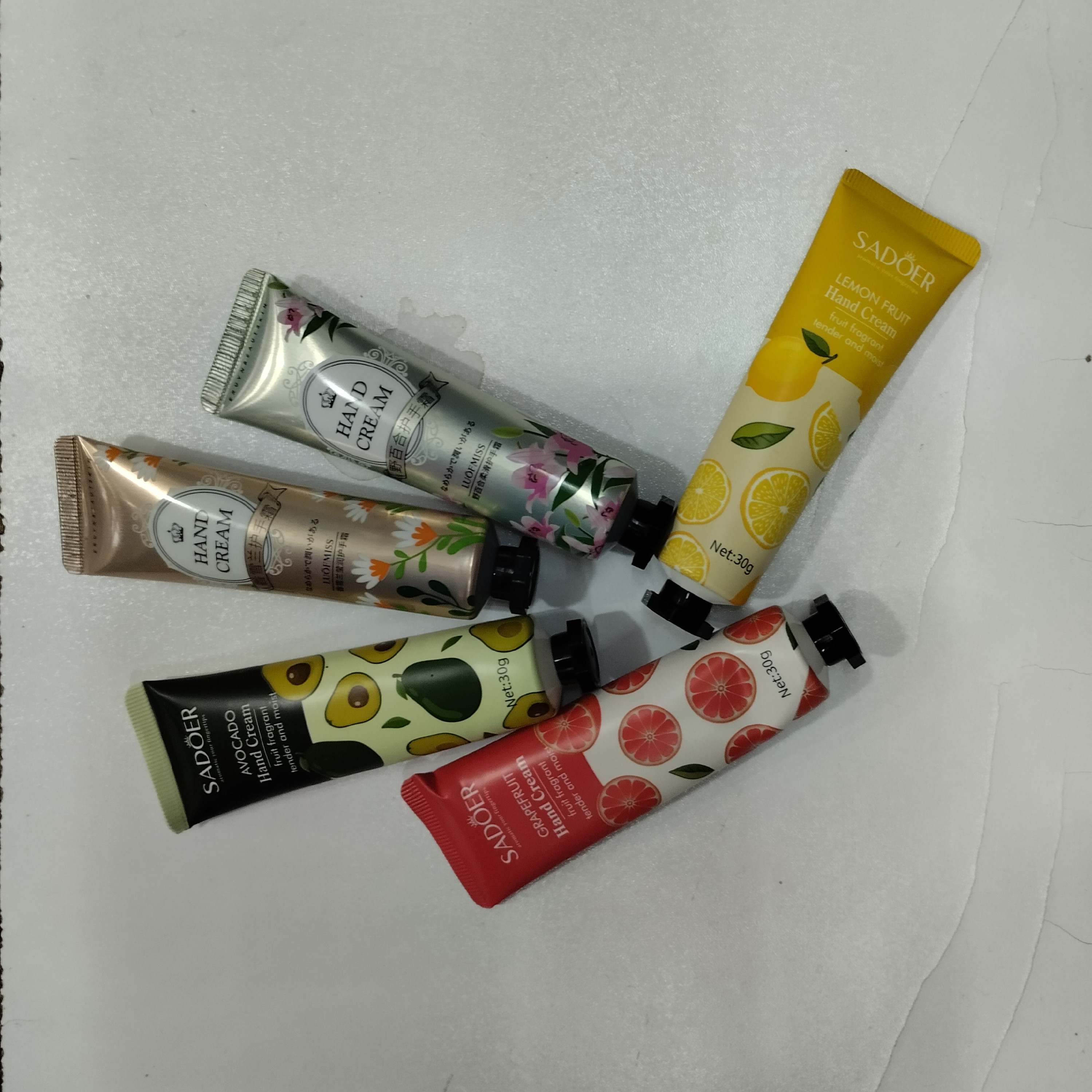 مرطوب کننده دست میوه ای