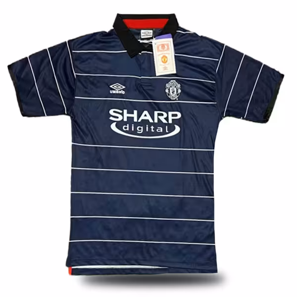 لباس کلاسیک دوم منچستریونایتد 1999