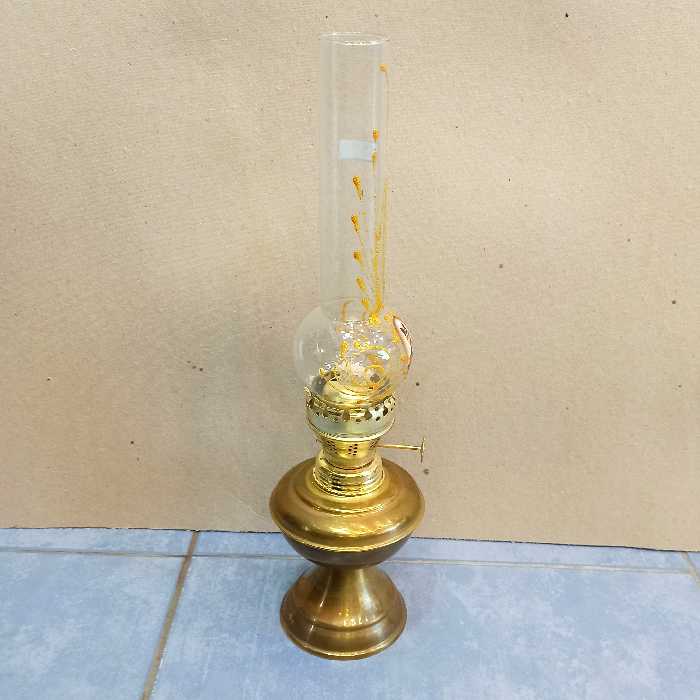 چراغ لمپا متوسط سایز 2 برنجی