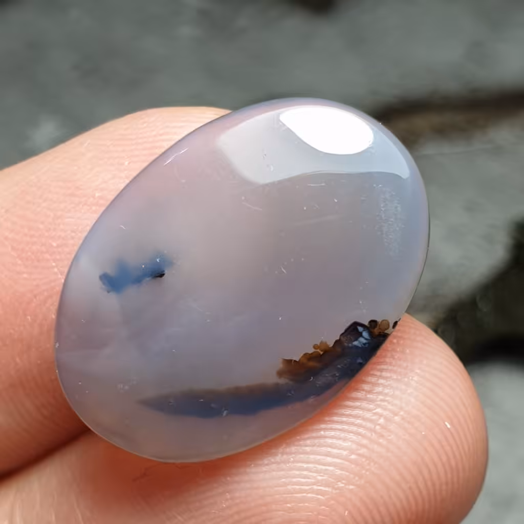  نگین فوق العاده زیبای سنگ عقیق صد درصد طبیعی اصل قائن 
کد  25469
