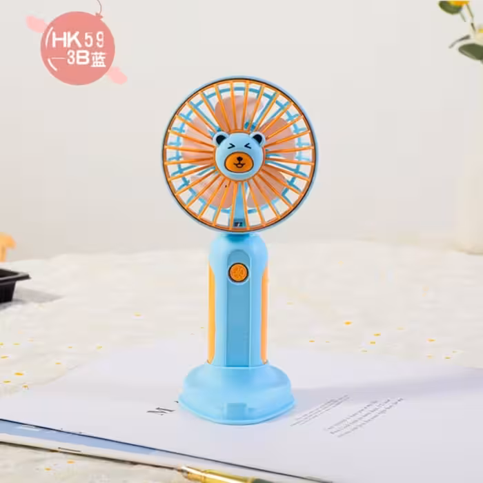 پنکه دستی  و رومیزی شارژی طرح خرس با نمک دوست داشتنی رنگ ابی