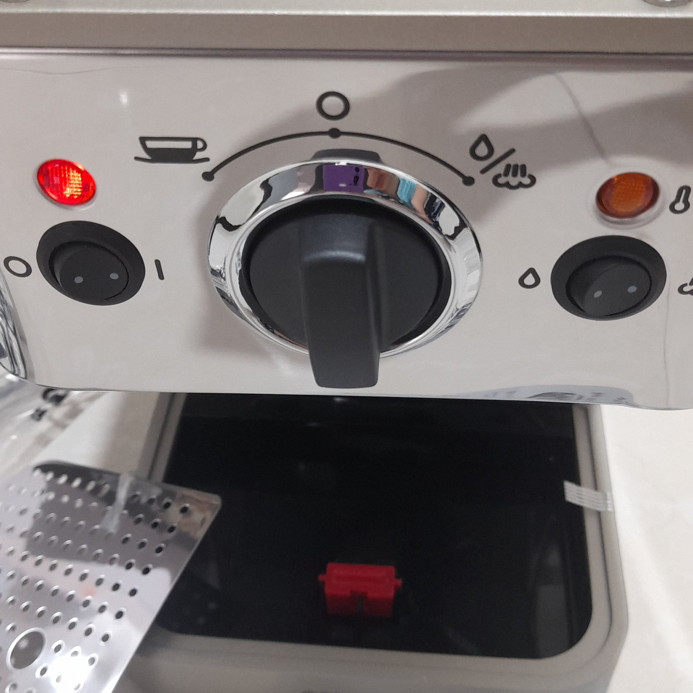 اسپرسوساز نوا149(هزینه ارسال درب منزل به عهده مشتری.قبل از سفارش استعلام قیمت بگیرید)
