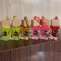 شیشه عطر آویز خودرو با درب ساده و مکعبی برند پلوتون حجم  12 سی سی 