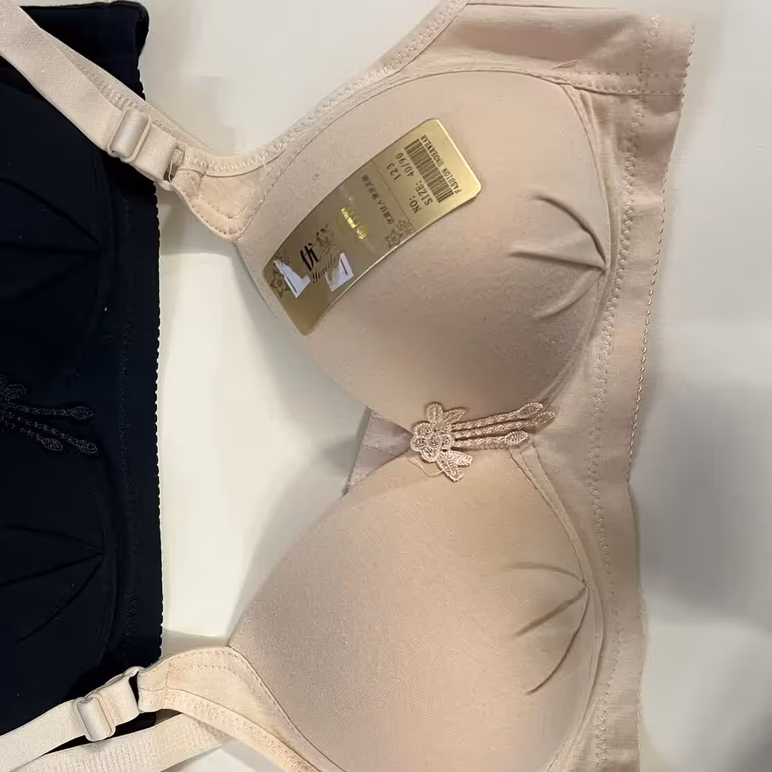 سوتین اسفنجی تمام نخ ضد حساسیت