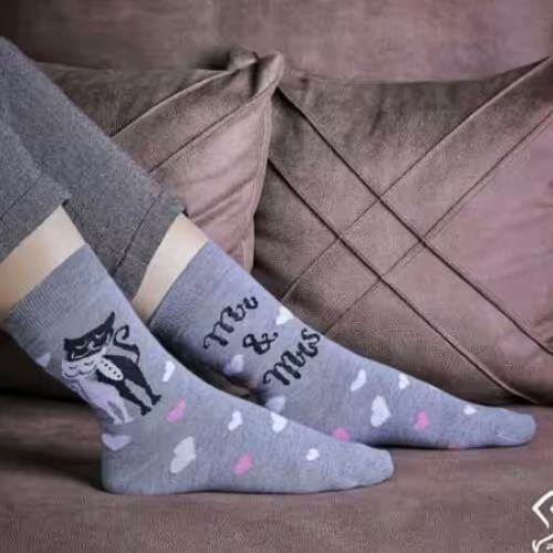 جوراب دخترانه و زنانه ساقدار تابه تا طرح گربه های عاشق از برند پاریس