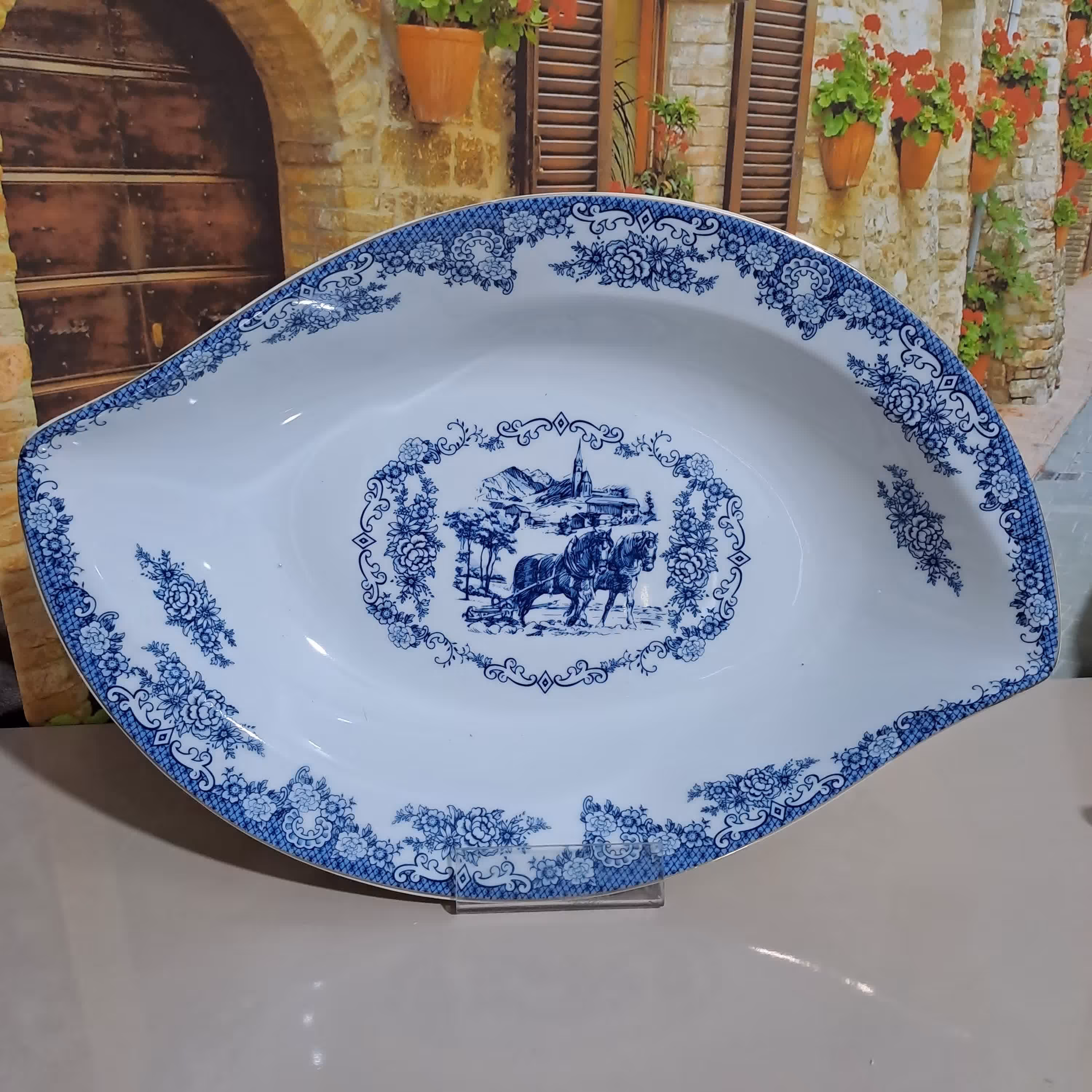 میوه خوری  آبی جهیزیه عروس چینی قلم ابی مدل کشکول طرح اسب شارژ جدید رنگ و کیفیت عالی ارسال پسکرایه 