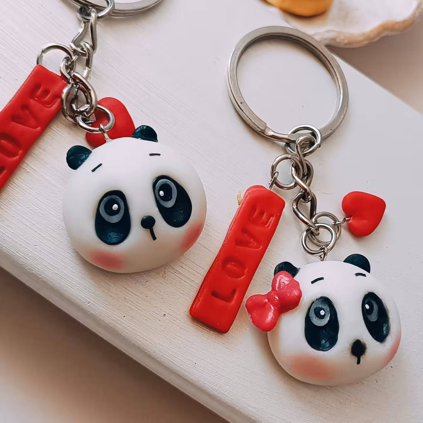 سر کلیدی طرح پاندا جنس سازه خمیر ایتالیایی محکم وبادوام ضد آب شده با وارنیش سایز سه در سه 