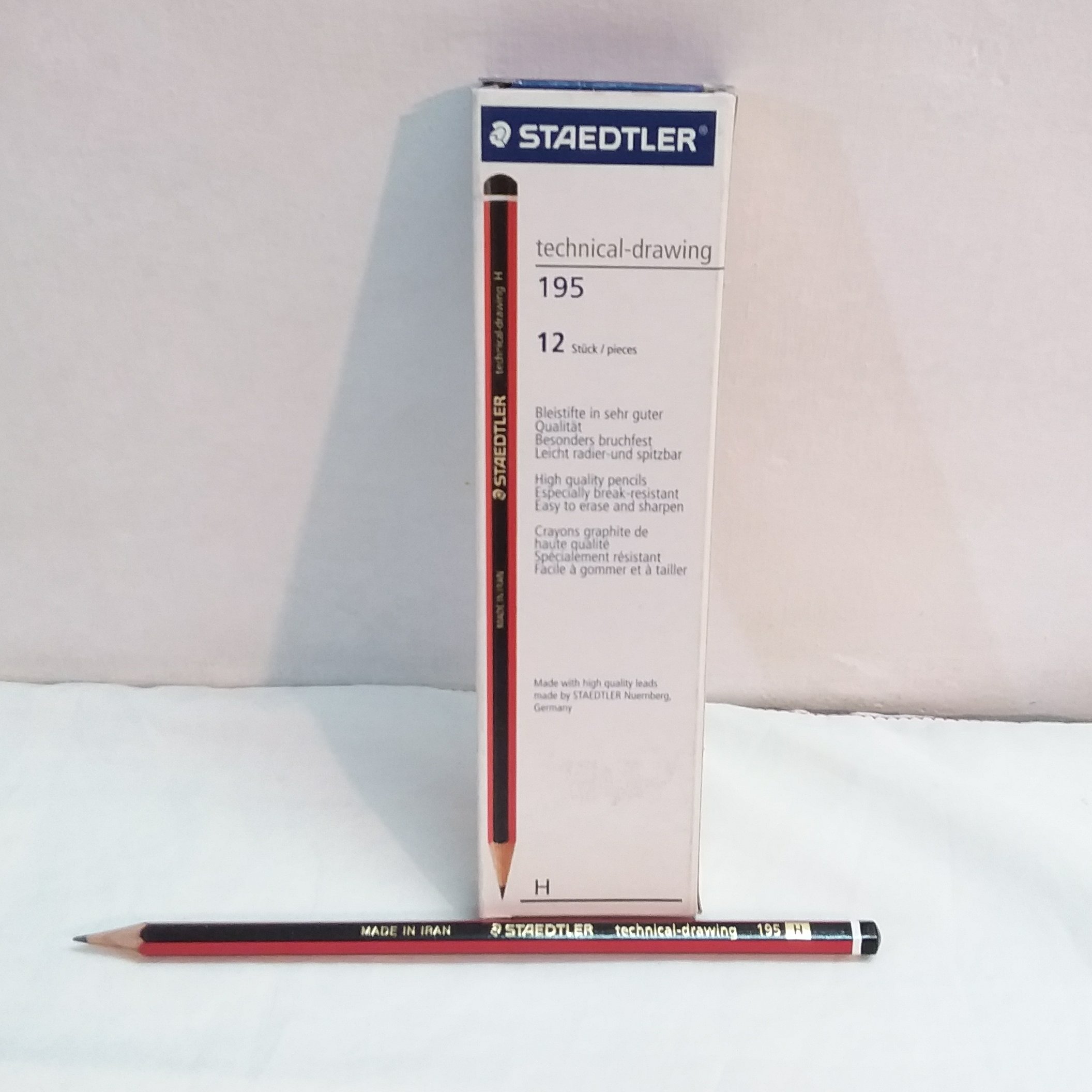 مداد مشکی استدلر مدل technical drawing 195 Hبسته 12 عددی