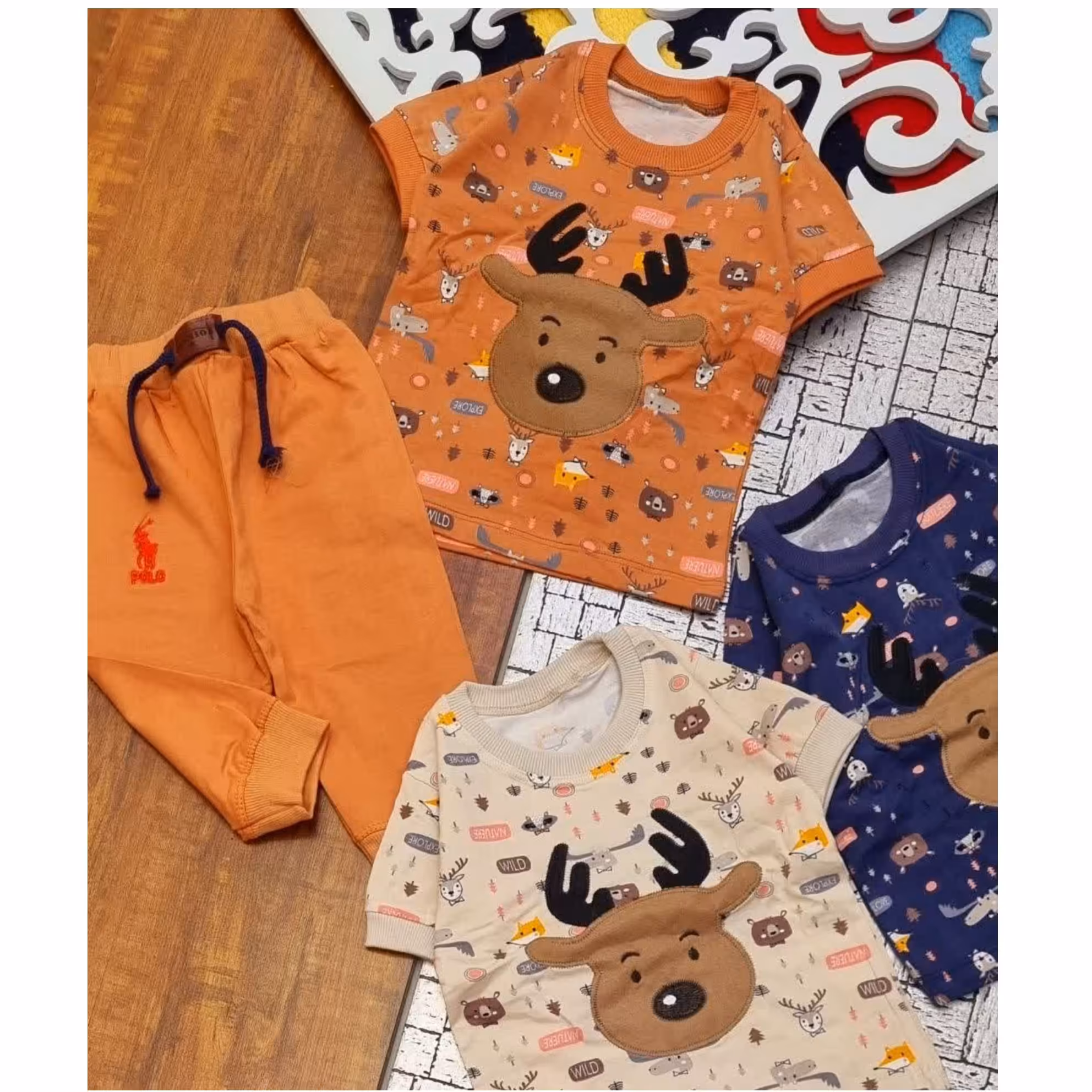 ست تیشرت و شلوارک پسرانه طرح گوزن جنس نخ پنبه درجه یک سایز 35 تا 50