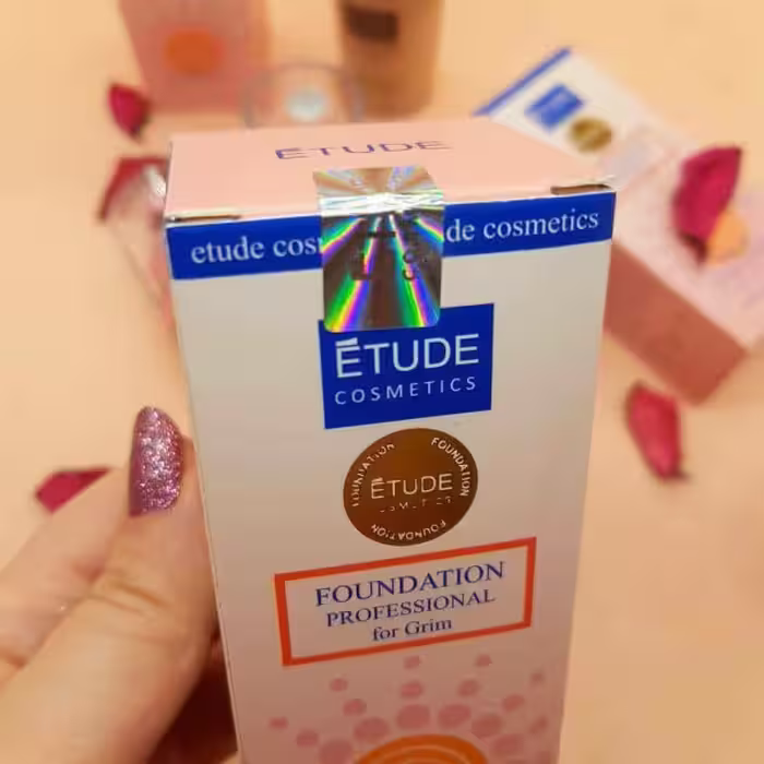 کرمپودر اتود شماره E03 مدل LUXURY PRODUCTS