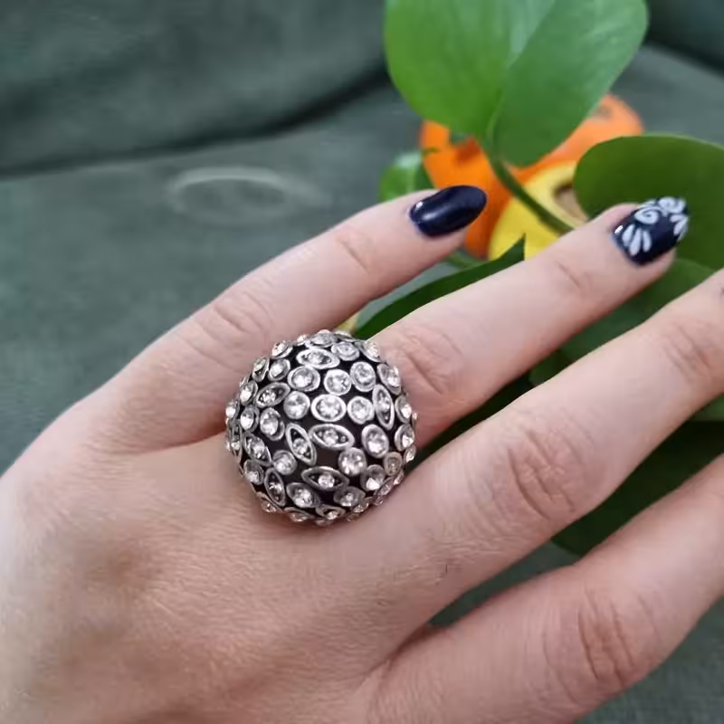 انگشتر جذاب زنانه  نقره ای فول نگین شیک فروش فقط بصورت عمده حداقل تعدادسفارش5 عدد ازما بخرید و درمحل زندگیتان بفروشید